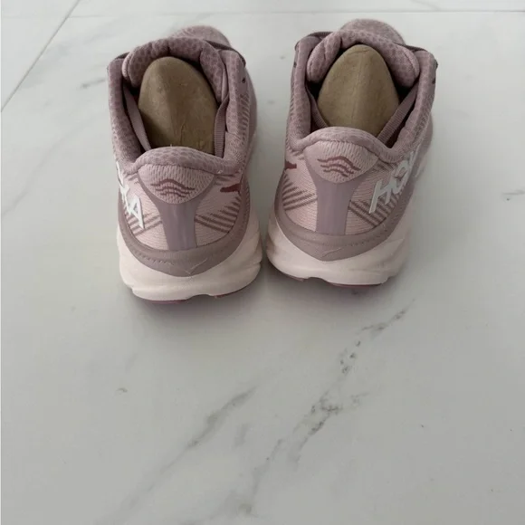 Hoka One Clifton 9 Women’s Running Shoe size 6B, 6.5B, 7B, 7.5B - Picture 4 of 5